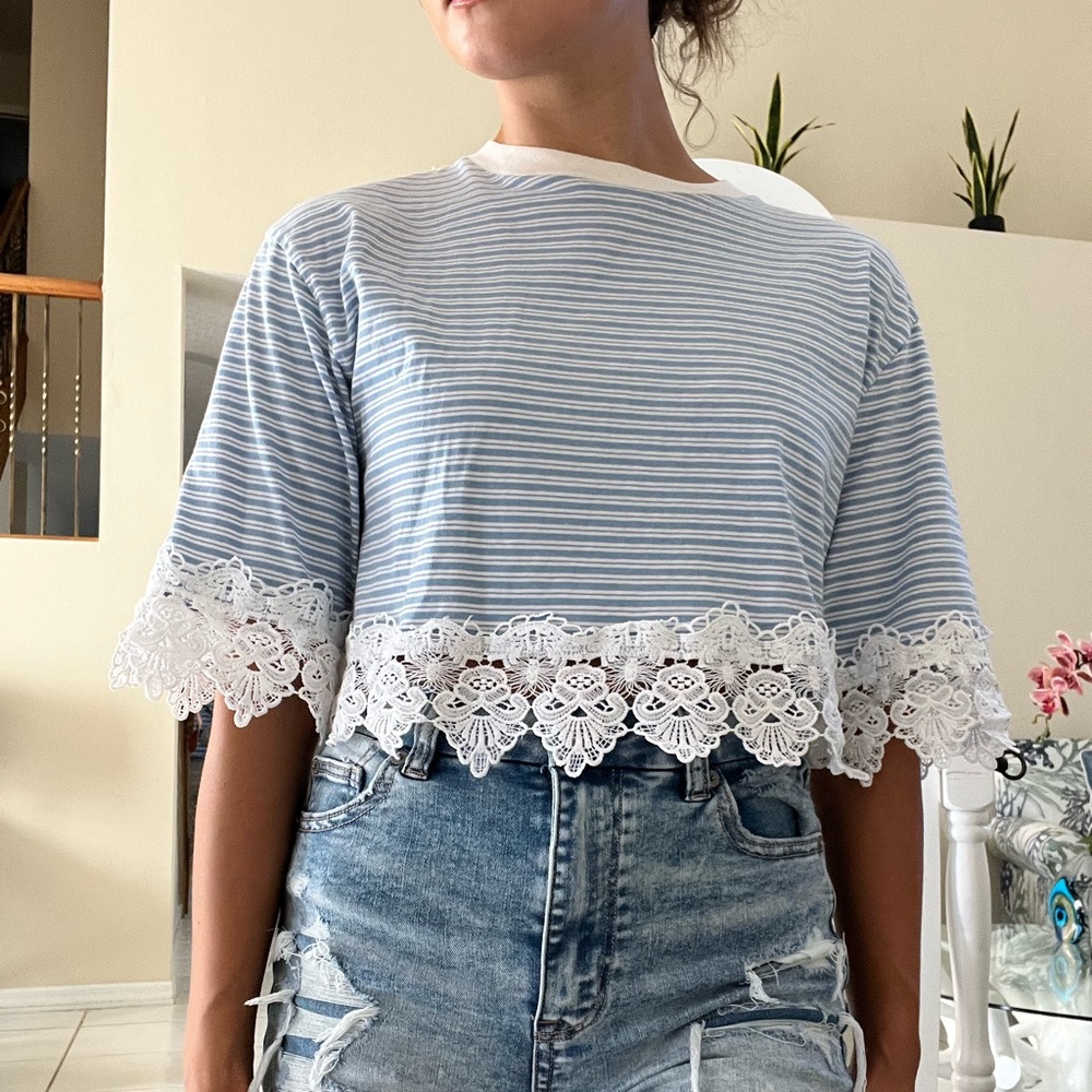TOPSHOP Crop Top Size Two